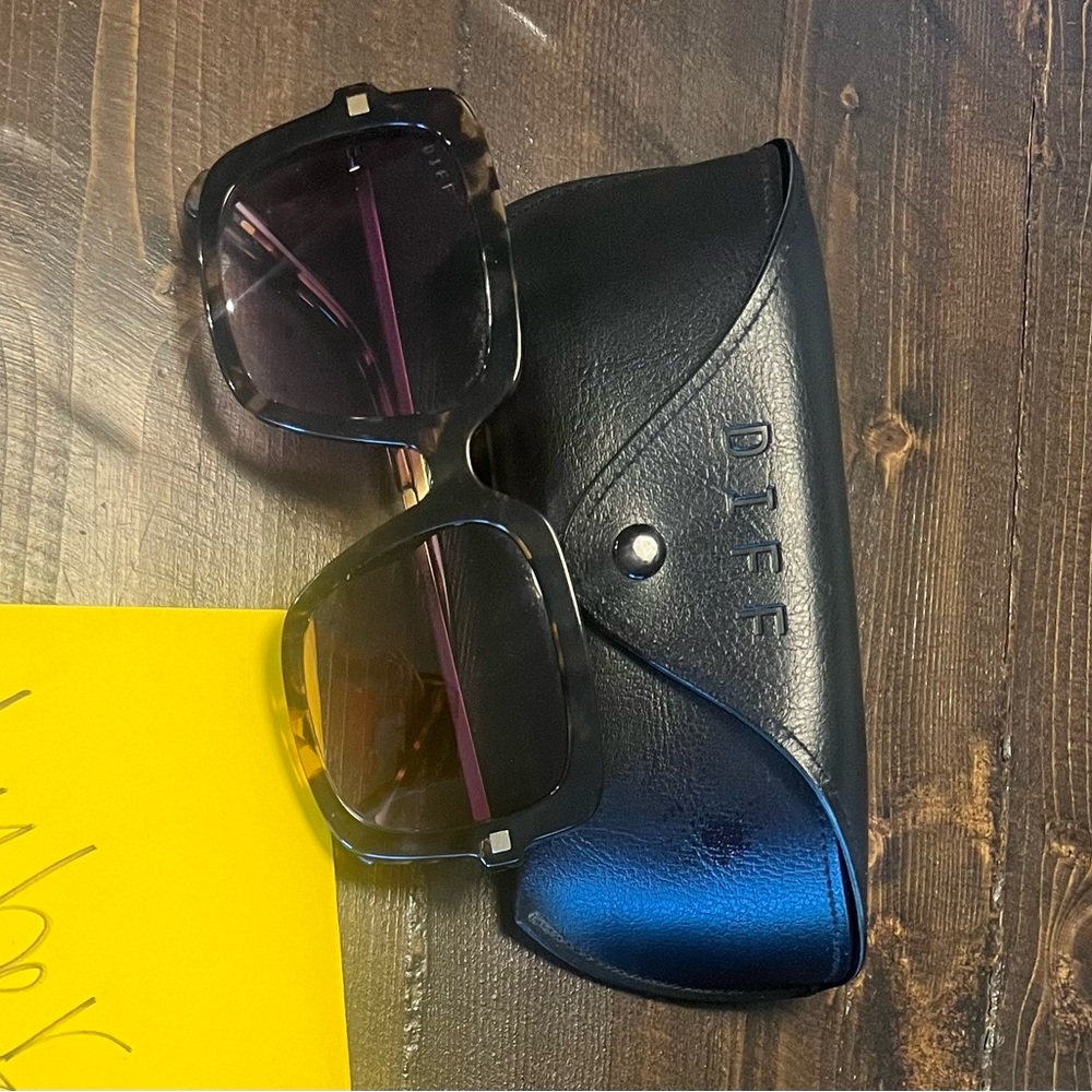 Black Sunglasses with Case